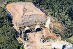 Erjos tunnel Tenerife, met 2 kokers